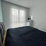 Rent Lalzy Bay *