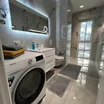 Rent Lalzy Bay * Durrës