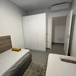 Rent Lalzy Bay Lägenhet Durrës