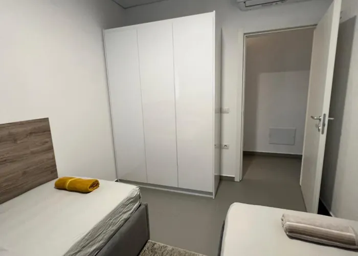 Rent Lalzy Bay 公寓 Durrës