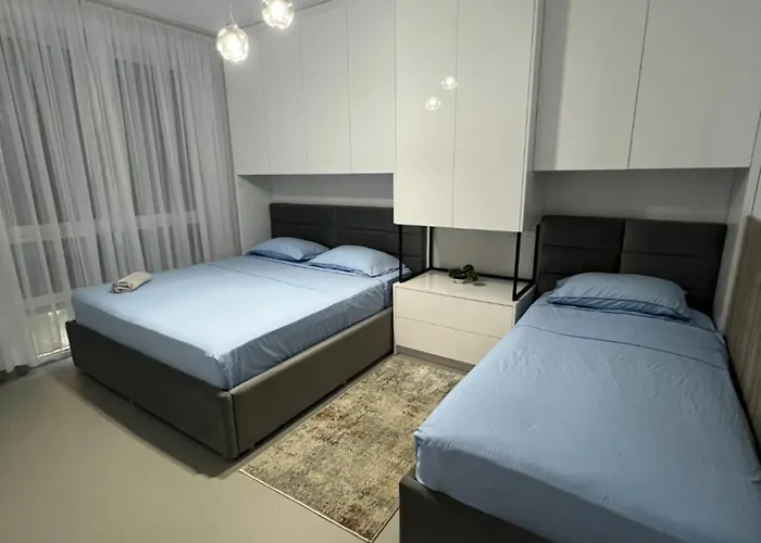 Rent Lalzy Bay Durrës